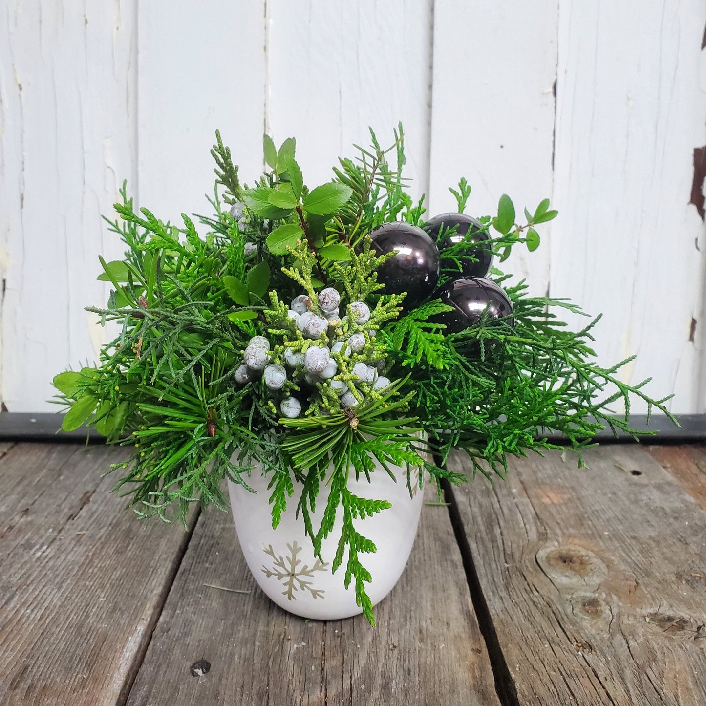Centerpiece in Mini Snowflake Vase - Fernwood & Co