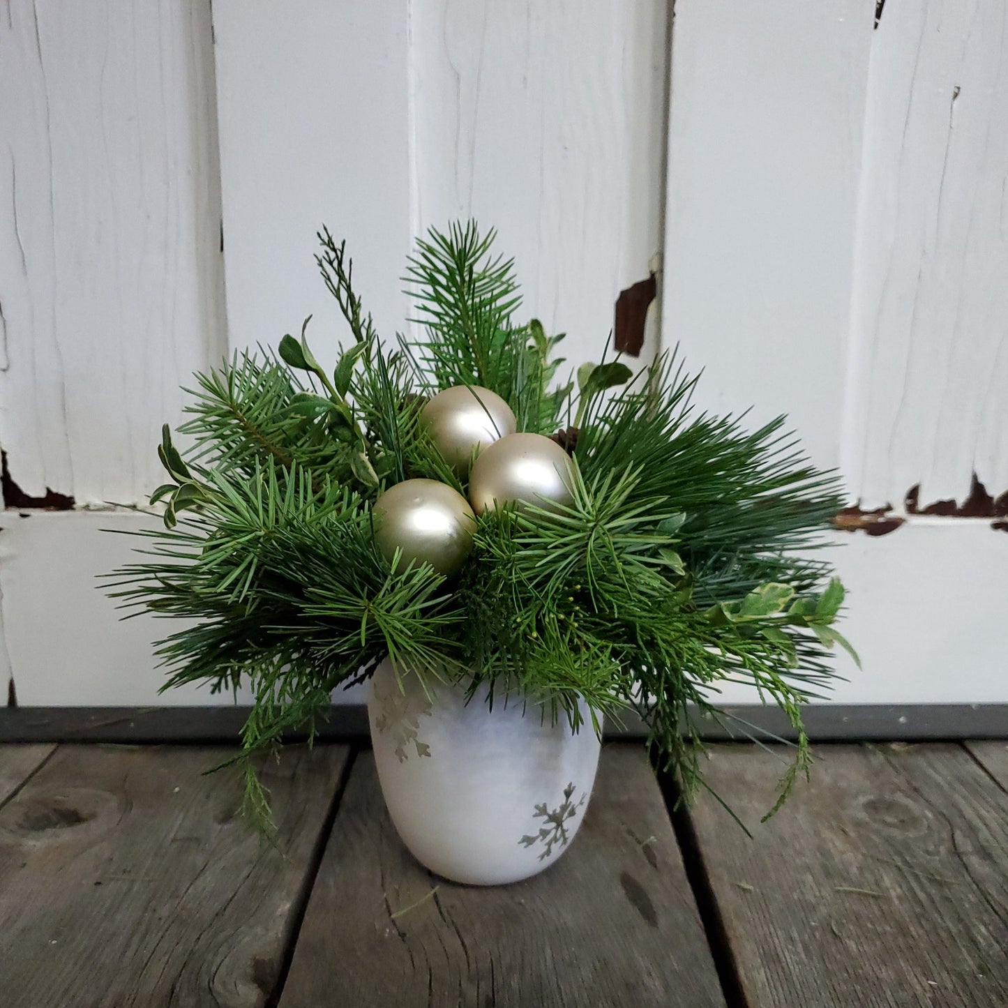 Centerpiece in Mini Snowflake Vase - Fernwood & Co