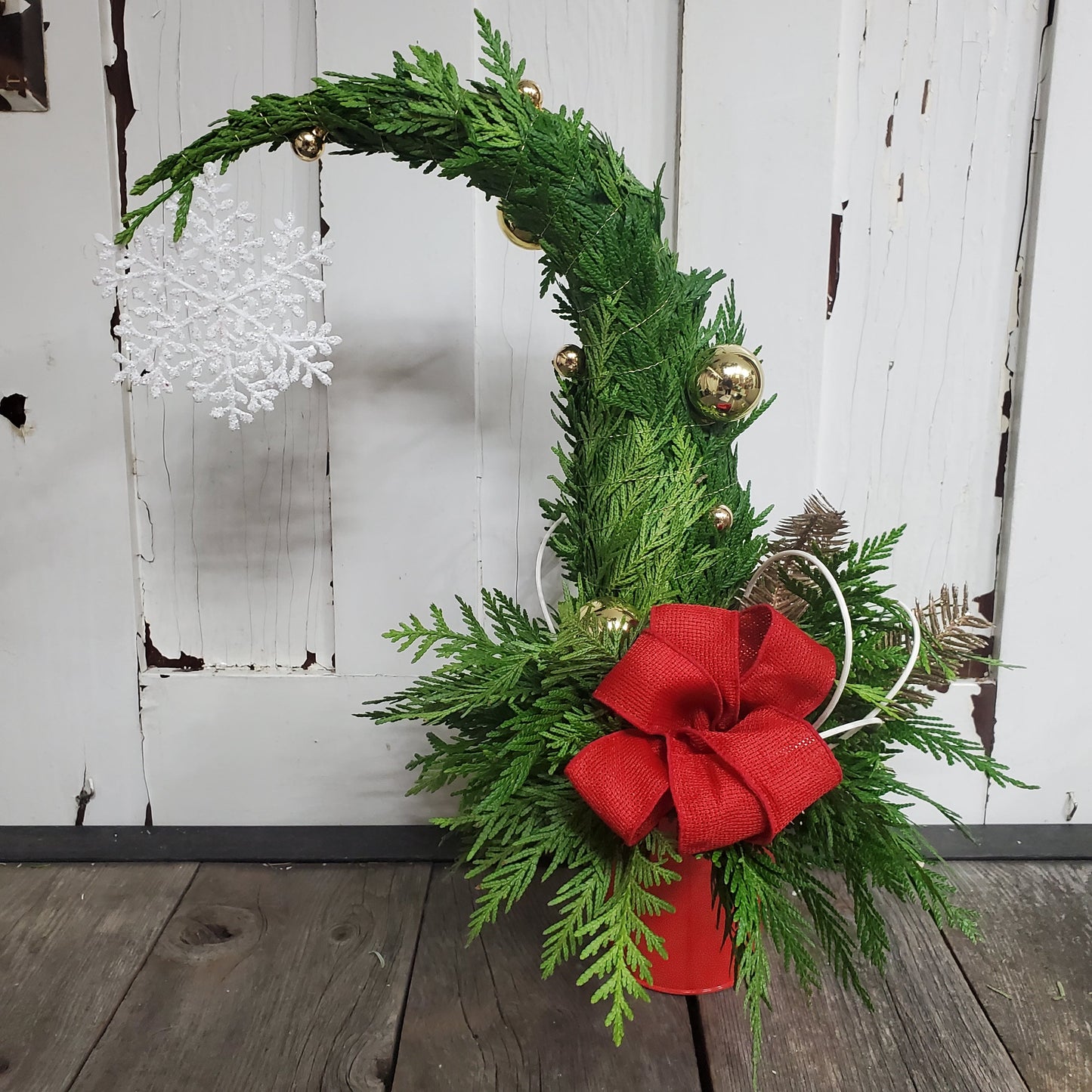 Grinch Whoville Cedar Tree - Fernwood & Co